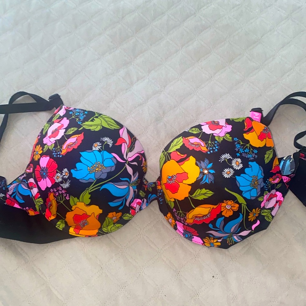 34D PINK Victoria Secret bra Push-Up